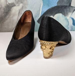 Vintage Aldora Gold Cancer Black Velvet Zodiac Witchy stack Heel Pumps 8 1/2